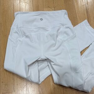 Lululemon white capri leggings